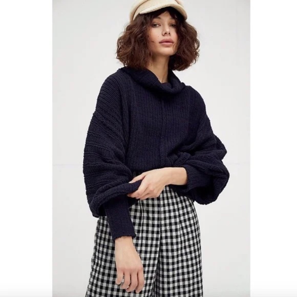 Free People Be Yours Pullover in Black - Picture 1 of 6